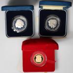 1981年英国皇家婚礼纪念币3枚一组，包括约克造币厂精铸金章，重10克22K金，及克朗银币（25新便士）2枚一组，均proof FDC，带氧化，均附原盒及证书