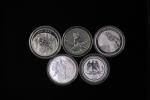 Lot of world coins 世界のコイン Australia Dollar 2016;Fiji 2Dollars 2012;Korea Clay 2017;Canada 5Dollars 2