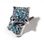 Swarovski施华洛世奇仿鑽耳环一对. 方形设计, 淡蓝色, 如真鑽般璀璨, 重量: 共112tl. A pair of Swarovski imitation diamond earrings.