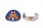 民国抗战时期飞虎队手环及布标各一件，保存完好 RMB: 1,000-2,000      