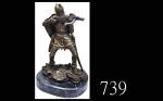 欧洲带弩战士铜像，大理石座，高22cmBronze Continental Warrior, w/marble stand, ↑22cm