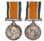 1900年维多利亚女王像中国战役银质纪念章一枚，八国联军入侵中国时在中国颁发，背面铸有英文“CHINA”，附原绶带，极美品