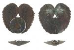 抗战时期国军空军帽徽及胸章 共两枚
