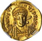 JUSTIN I, 518-527. AV Solidus (4.48 gms), Constantinople Mint, 5th Officinae. NGC AU, Strike: 5/5 Su