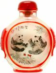 Inside-Snuff-Bottle (Neihua). White glass with redüberwurfverglasung. Painting 2 cranes in landscape