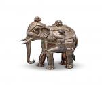 早期“封侯拜相”银大象一只，重：635g，老工，图案繁复精美，五彩老包浆，海外回流，保存完好