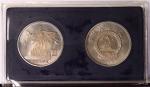 第18532号：1986年和平年精制币2枚（肥鸽版 棕色套装）