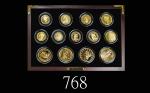 1795-1908年美国钱币金属複品一组13枚，带精美木盒。未使用1795-1908 USA metal copies of coins 13pcs, with wooden box. UNC